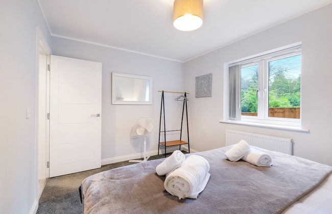 2 Bdrm Penthouse with parking Wycombe - Foto 22