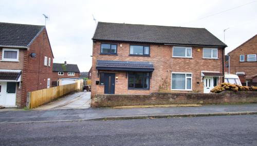 3 Bed Semi - Refurbished High Standard - Off Street Parking - Large Garden - Dog Friendly - Fast Wifi - Foto 5