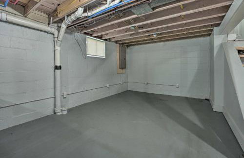 Benton Harbor Gracie Cottage with Hot Tub and Yard! - Foto 16