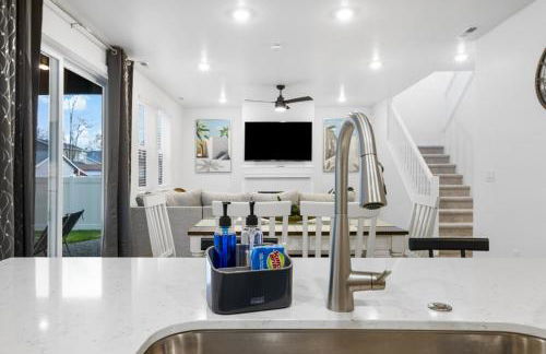 Creswell lane! Where luxury meets entertainment! - Foto 35