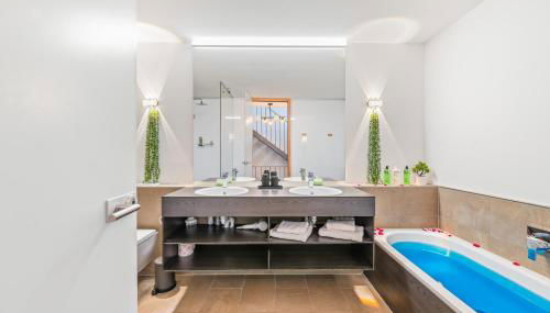 Bodensee Penthouse 23D - Seesicht - Billiard - Massage - Trambolin - BBQ - Tischkicker - Panorama Exklusive - Photo 5, towels