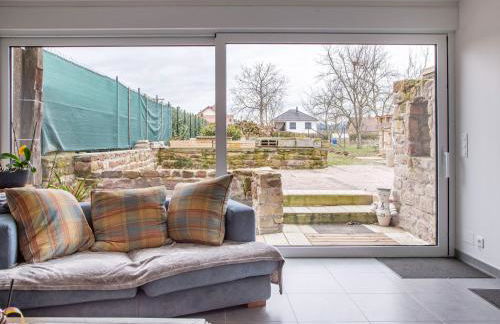 Renovated village house with enclosed garden - Foto 7