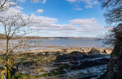 Sunningdale - Beach Side Cottage, Sea Views, Parking - Photo 88