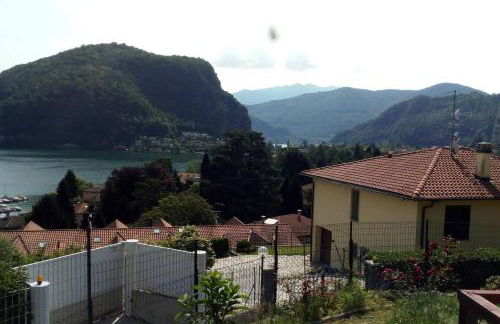 Charming Apartment in Lavena Ponte Tresa - 70m² - Spacious Terrace - Foto 28