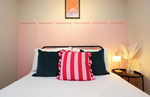 Cosy Bristol Townhouse - Free Parking - Sleeps 6 - By EKLIVING PARTNERS - Foto 36