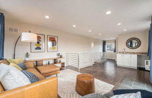 Walk to Broncos Stadium Hot tub & Rooftop - Foto 14