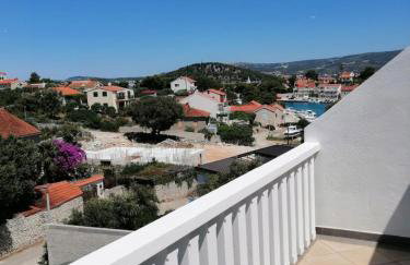 Apartmani Tina - Photo 17