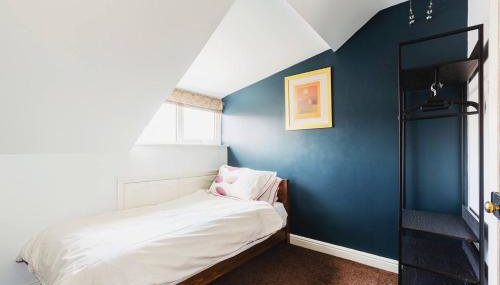 Contemporary Victorian Townhouse - walking distance to train station and Chester city centre - Foto 5, wardrobe