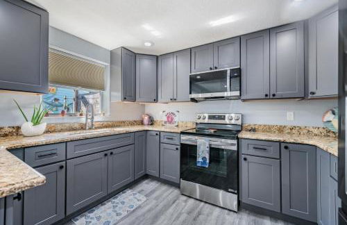 Wet Feet Retreat at Weeki Wachee, The Perfect Riverfront Escape - Foto 29