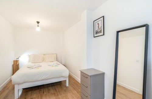 Modern one bedroom flat in Central London - Photo 10