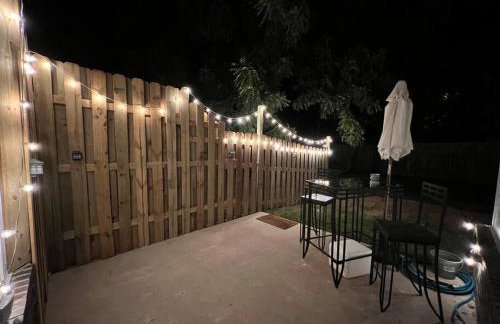 Perfectly located 2 bed/2 full bathroom/1 sofa bed - Foto 11