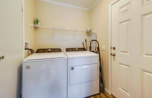 Family Home in Rapid City about 4 Mi to Torch Lake! - Foto 20