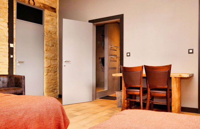 Group Villa With Pool & Sauna - Photo 11