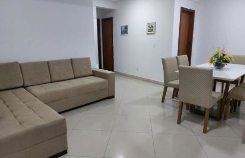 Dois quartos Cozinha completa Wi Fi Self check in com senha Central e perto de tudo a 4,4Km da Rodoviária e 15,4 km do Aeroporto Apartamentos 102 e 302 - Foto 7