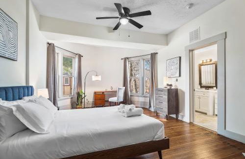 Carriage Manor - Sun Soaked 1BR - Close to CCF - Foto 2