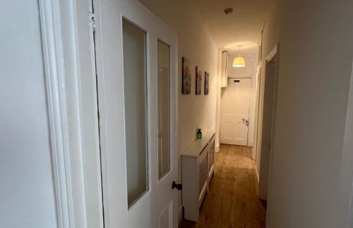 2 Bedroom flat 10 min walk to tube - Foto 25