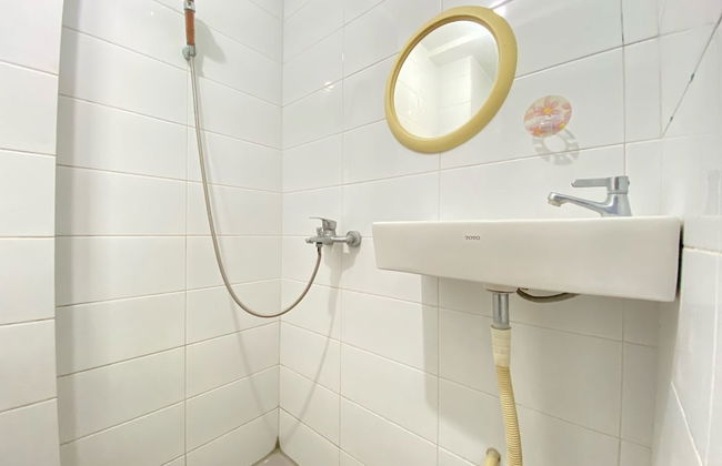 Spacious Studio Room At Gateway Ahmad Yani Cicadas Apartment - Photo 12