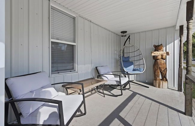 Lazy River Villa - Hottub Fenced Yard Sleeps 11 - Foto 33