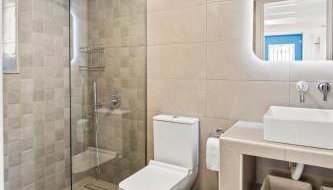 Aegean Beachfront Suite - Chora, Andros - Foto 2, towels, Shower