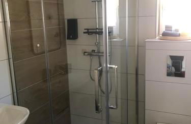 FeWo Hafenkoje am Timmeler Meer in Großefehn - Foto 4