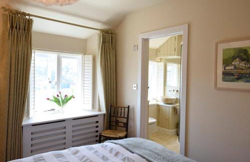 Beautiful 2 Bed Cottage in heart of Newton Ferrers - Foto 2