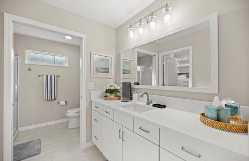 The Golden Palm Mins to Eastport Square and Middleton With Electric Golfcart - Photo 16