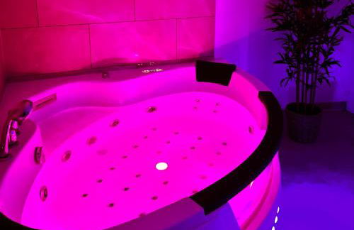 Modern SPA - Cosy & Chic - JACCUZI - Foto 1