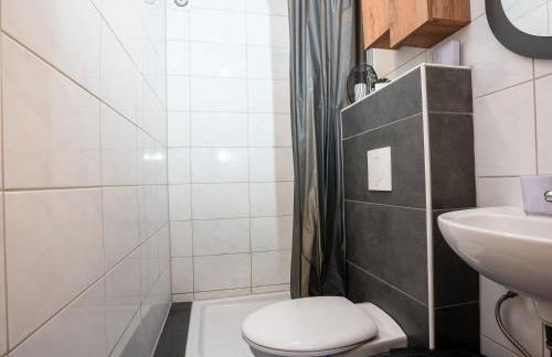 Serviceroom24 - Space in Recklinghausen Hoch WLAN - Smart-TV - 24-7 Check-in und Küche - Foto 26