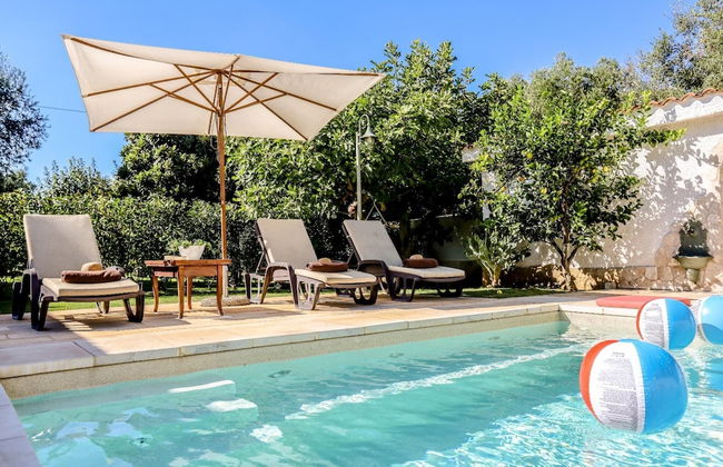 Villa Indipendente con Piscina Privata e Idromassaggio - Foto 1