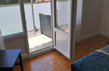 Le 8 - Appartement 2 chambres calme, tout confort, parking privé gratuit, à 2 pas des Allées Provençales - Photo 11