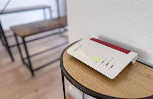 ImmoStay G#1 Ferienhaus - Parken & WiFi, 2 Balkone und 2 Bäder,4K - Foto 23