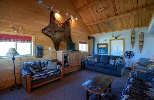 Adorable Montana Mountain Cabin with Scenic Views, Near Virginia City & Nevada City, MT - Foto 2