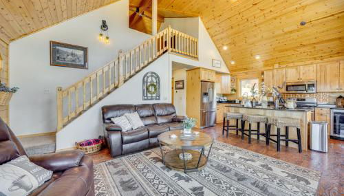 Lakefront Divide Cabin with Game Room! - Foto 4