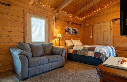 The Park Cabin at Mount Carmel Motel and RV Park - Foto 7