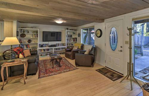 Peaceful Cottage with Grill and Yard in Grass Valley! - Photo 6