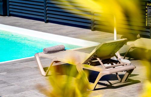 Limi Deluxe Sea View Suites - Private Pools - Foto 87