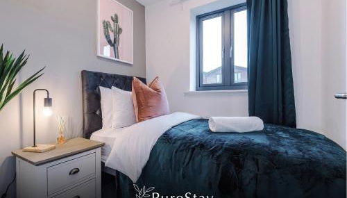 Spacious 5-bedroom Contractor House Sleeps 7 with Parking by PureStay - Foto 4