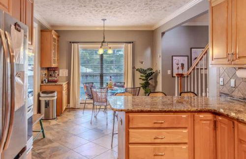 Labrador Lake with FirePit and Billiards - Foto 24