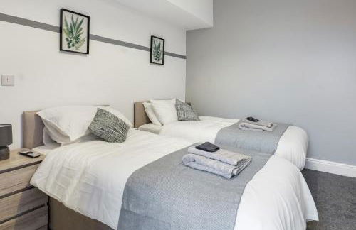 Contractor Luxury Home - Long Stays - 4 Bedrooms - Sleep 8 - Zip & Link Beds - Ultra Fast WiFi - Free Parking - Foto 21