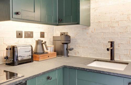 Beech Cottage - one bedroom retreat with hot tub - Foto 19