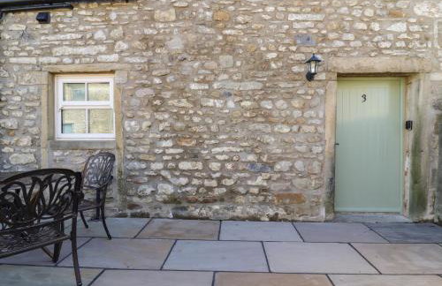 3 Hull House Cottage - Photo 3