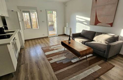 Poolside Apartment Barcelona Sant Cugat - Foto 17