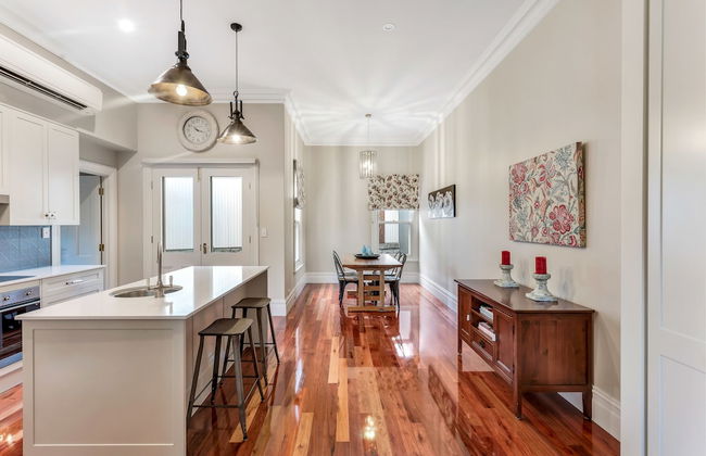 Grandview Accommodation - The Flaxley Apartments - Photo 18