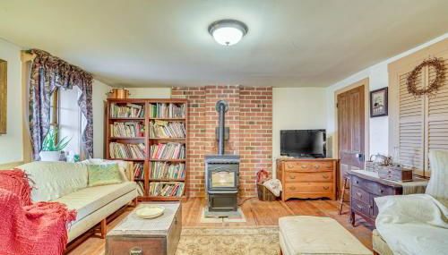 Rural and Historic Detour Escape with Horses On-Site! - Foto 4