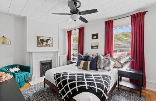 Bourbon Trail Duplex~ HOT TUB~ Walk to Downtown - Foto 11