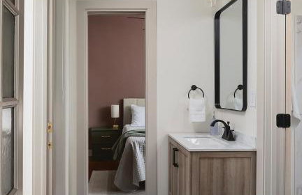 Blushing Pink Manor! Off Frankfort Ave! 8 BR! - Foto 50