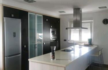 Casa con finca en Oviedo El Casero - Foto 2