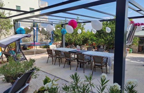 Villa Confido - Luxury 3BR Apartment with Private Pool near Trogir - Photo 25