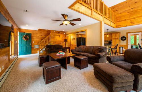 Massive Log Chalet with Hot Tub - Foto 63