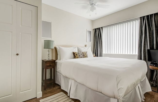 Rosellen Suites At Stanley Park - Foto 17